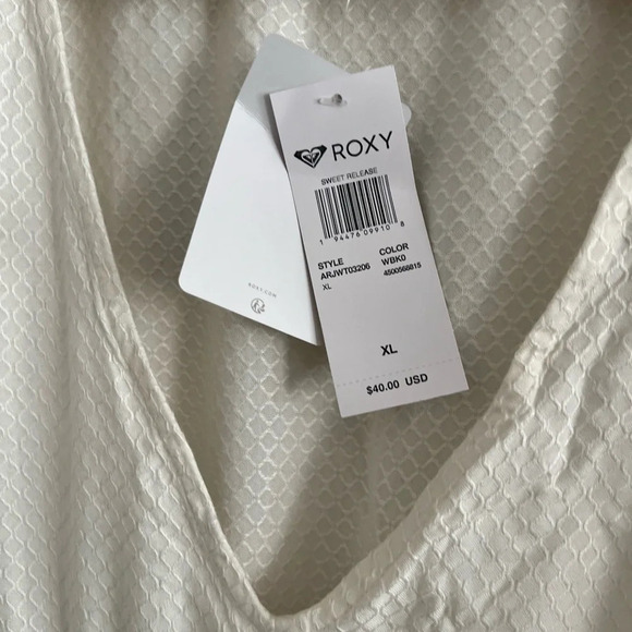 ROXY Ivory Textured Cropped Top Short Sleeve V Neck Peplum hem Size XL - Picture 6 of 12